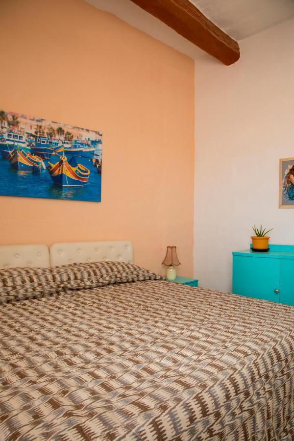 度假居 Tal-karmnu Entire House With Private Heated Pool And Jacuzzi *